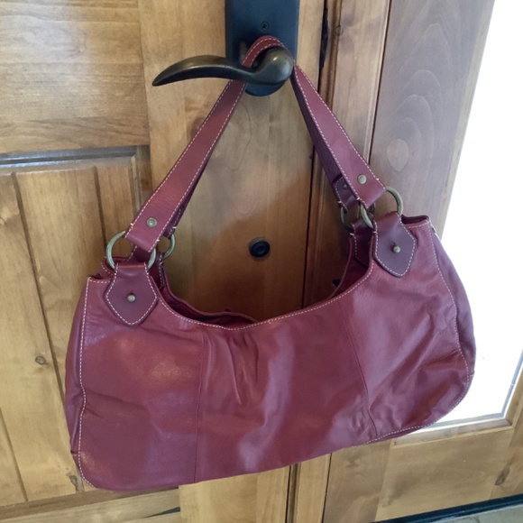 Hype Berry Red Leather Shoulder Bag - Picture 3 of 4